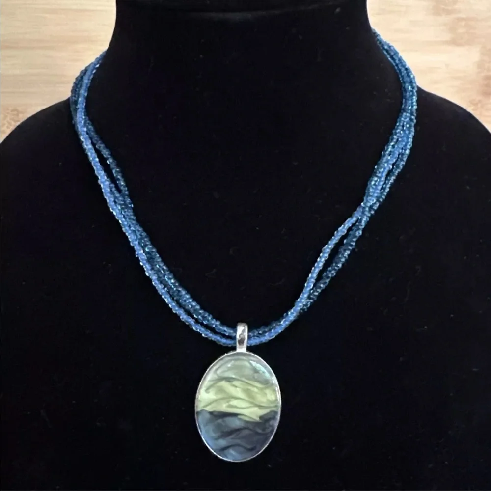 Kenneth Cole multi strand blue bead necklace with watercolor ombre pendant - Picture 1 of 7